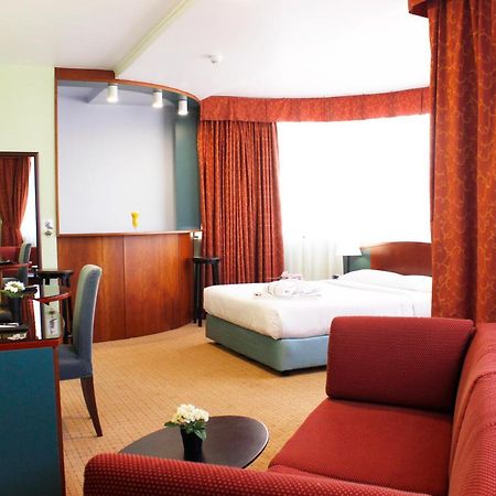 Al Diar Dana Hotel Αμπού Ντάμπι Εξωτερικό φωτογραφία